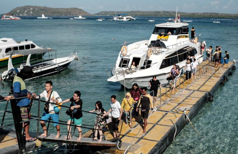 post_1596577338_siaran_pers_tingkatkan_kualitas_pariwisata_pemerintah_bangun_infrastruktur_dua_pelabuhan_di_bali1080999067300905258.jpeg